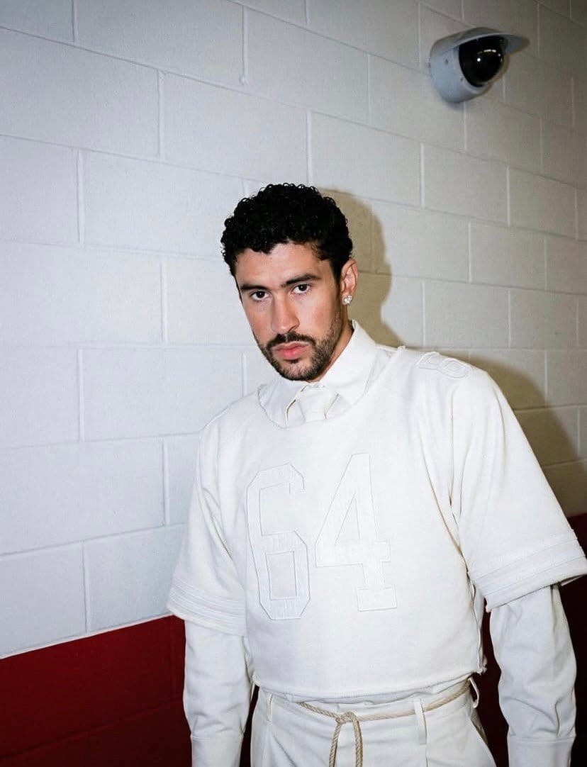 Bad Bunny Pecahkan Rekor Super Bowl! 4 Miliar Tayangan dalam 24 Jam